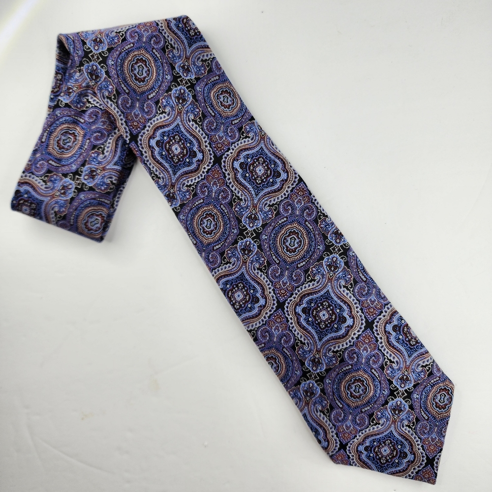 JOS.A.BANK Blue Multi-color Paisley Silk Tie. - Picture 2 of 4